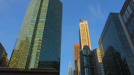 Rascacielos-Modernos-En-El-Barrio-De-Midtown-Manhattan-De-La-Ciudad-De-Nueva-York