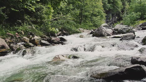 Wide-shot-of-a-peaceful-mountain-river