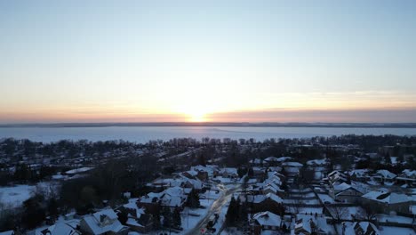 Golden-hour-sunset-going-towards-Lake-Simcoe-During-the-winter-time