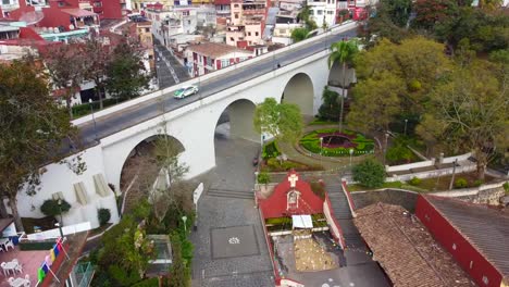 Aerial-view-with-drone-of-the-Xalitic-bridge-in-Xalapa,-Veracruz