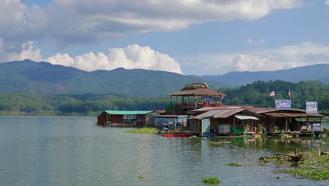 Pak-Nai-fisherman-village,-Nan-province,-Thailand