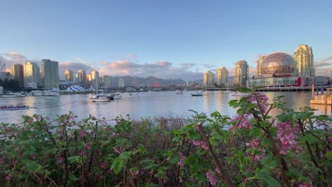 Malerischer-Sonnenuntergang-über-Dem-Science-World-Center-Astc-Science-World-Society-In-Vancouver,-Britisch-Kolumbien,-Kanada