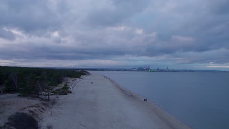 Serenity-On-The-Sandy-Beach-During-Sunset-Near-Górki-Zachodnie,-Baltic-Coast,-Gdańsk-Poland