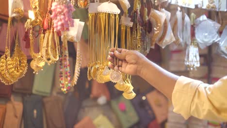 necklaces-shop-in-village-closeup-view