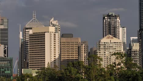 Blick-Auf-Die-Gebäude-Der-Stadt-Brisbane-Vom-Kangaroo-Point,-Queensland,-Australien