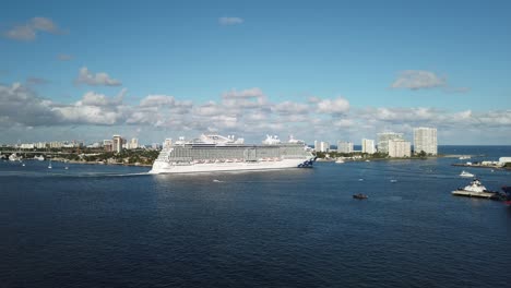 Princess-Cruises-ship,-Enchanted-Princess,-departs-for-another-voyage-to-Caribbean-ports-of-call