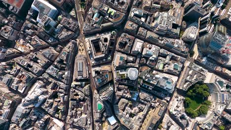 Vertikale-Luftaufnahme-Von-Der-Bank-Of-England-Zu-Den-Türmen-Der-City-Of-London