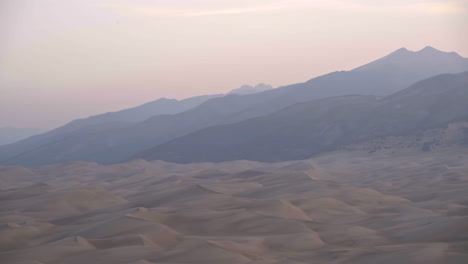 Panoramablick-Auf-Great-Sand-Dunes-National-Park-Dünenfeld-Colorado-USA