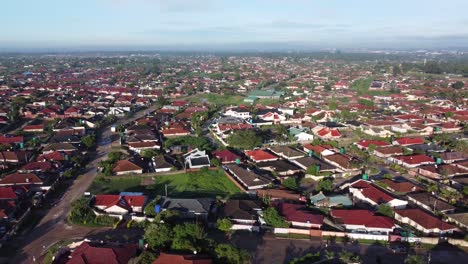 Drone-video-of-Waterfalls-high-density-suburb-township-in-Harare,-Zimbabwe