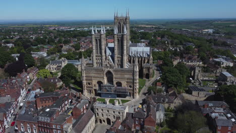 Establishing-Shot-Rotating-Around-Lincoln-Cathedral-on-Sunny-Day-UK