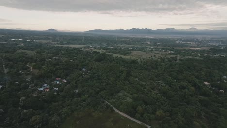 Panoramaaufnahme-Aus-Einer-Vogelperspektive-Auf-Bataan