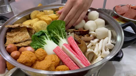 Preparing-ingredients-for-korean-hot-pot