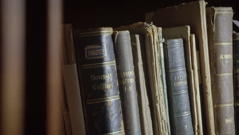 Close-up-shot-of-old-books-on-the-shelve