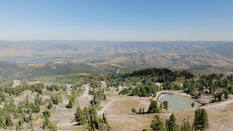 Vista-Panorámica-De-Las-Montañas-Y-Lagos-De-Utah-4k