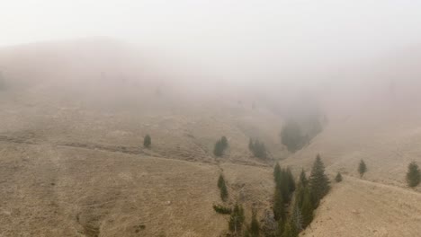 Aerial-Shot-Of-Beautiful-Bucegi-Mountains-Landscape,-Foggy-Weather,-Romania