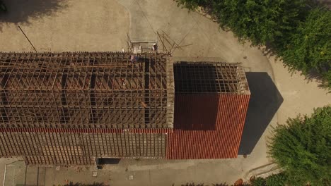 Reconstrucción-De-Un-Edificio-Antiguo-Sin-Vista-En-La-Azotea