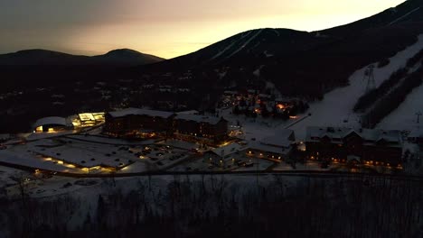Ski-resort-during-sunset-in-Vermont--Drone-video