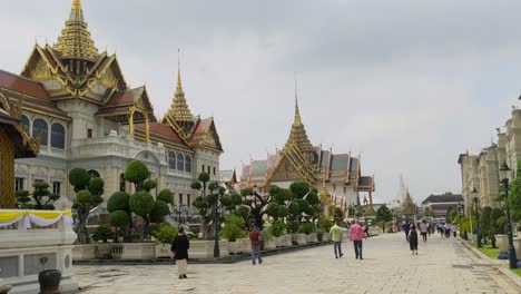 Der-Große-Palast-In-Bangkok,-Thailand,-Bangkok