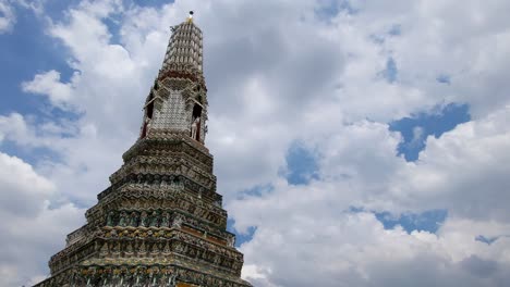 The-stupa-of-wat-arun,-a-temple-in-Bangkok,-Thailand,-Asia