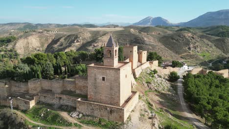 Alcazaba-De-Antequera-Festungsschloss-In-Andalusien,-Spanien---Antenne-4k
