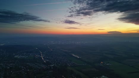 Filmisches-Stadtbild-Sonnenuntergang-Dächer-Panorama-4k-Yorkshire,-Endland