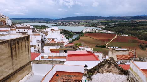 Rooftops-of-Whitewashed-houses,-Arcos-de-la-Frontera,-Spain