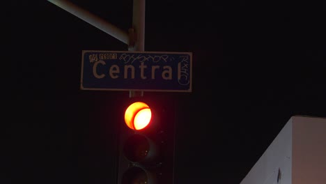 Central-Avenue-Straßenschild-In-Der-Innenstadt-Von-La