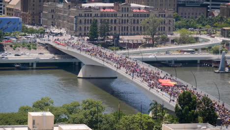 Manifestantes-Marchan-Por-Brisbane-El-Día-De-Australia