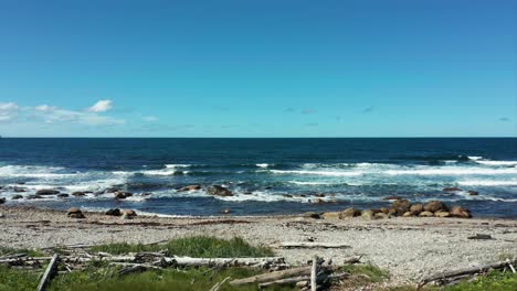 Rocky-Beach-in-Newfoundland,-Waves,-Ocean,-Drone-Clip