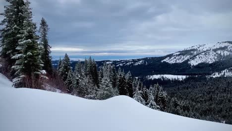 Motos-De-Nieve-En-Las-Montañas-De-Idaho