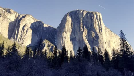 El-Capitan-En-El-Parque-Nacional-De-Yosemite-Pan