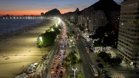 Sonnenuntergang-Himmel-Am-Strand-Von-Copacabana-In-Rio-De-Janeiro-Brasilien