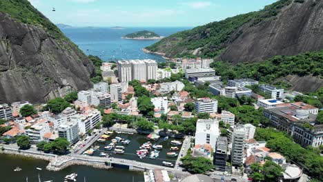 Hafenpier-Am-Aufstieg-In-Rio-De-Janeiro-Brasilien