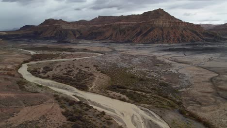 Drone-shot-of-a-desert-during-flood-in-Utah,-Arizona,-USA