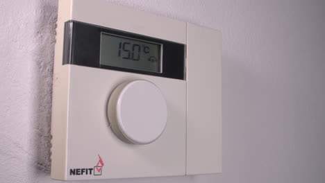 Energy-Crisis-Lowering-Temperature-Thermostat,-Boiler-Switching-Off