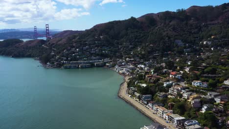 Sausalito---Seaside-Town-of-Northern-California-near-San-Francisco-Bay-Area,-Aerial-Drone-View
