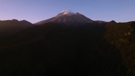Timelapse-of-the-sunrise-in-the-magestic-landscape-of-the-Pico-de-Orizaba