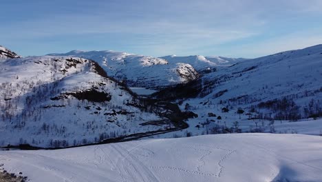 Centro-De-Esquí-Eikedalen-En-Noruega-Vacío-Por-Drone