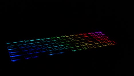 RGB-Tastatur-Laptop-Der-MSI-Steel-Serie-Mit-Tech-Video