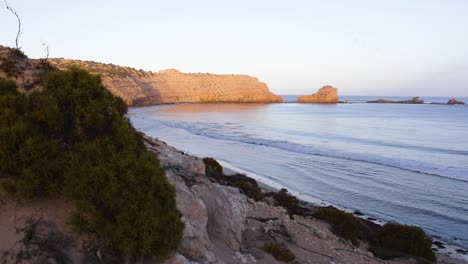 Calm-morning,-clifftop-coastline-view