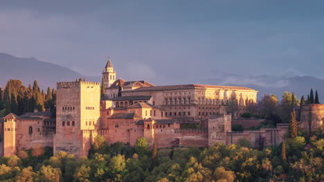 Puesta-De-Sol-Con-La-Alhambra-De-Granada-Como-Tema-Principal