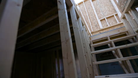Casa-De-Nueva-Construcción---Primer-Plano-De-Las-Escaleras