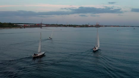 Small-sailboats-entering-marina-from-the-Baltic-sea