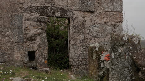 Algunas-Ruinas-Rurales-De-Portugal