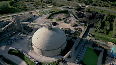 Lafarge-Cement-plant-factory,-Saint-Pierre-La-Cour-in-Mayenne,-France