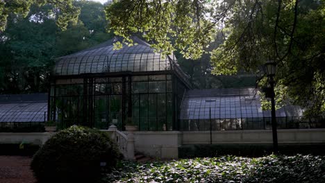 Facade-of-metal-and-glass-greenhouse-of-Buenos-Aires-city-Botanical-Gardens-,-Argentina