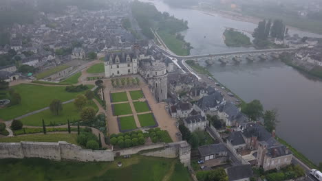 Amazing-aerial-footage-over-a-French-Chateau