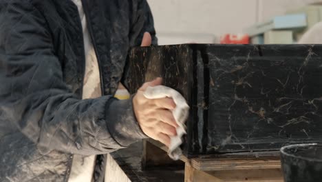 Renovation-of-objects-made-in-scagliola-plaster-technique-imitating-marble