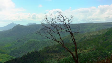 Mauritius-viewpoint-in-Le-Chamarel