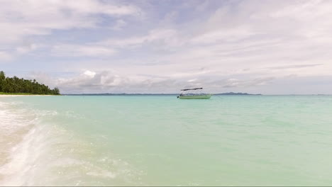 Boot-Für-Die-Tropische-Insel-Indonesien